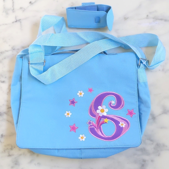 NWOT. Girl's Messenger bag with very pretty multi color embroidery. - Picture 4 of 5